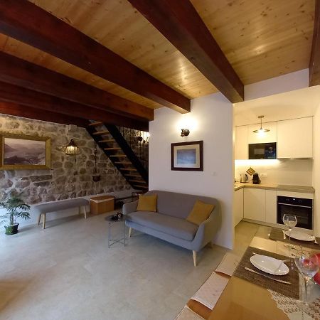 Romantic Stone House By The Sea **** Kotor Ngoại thất bức ảnh