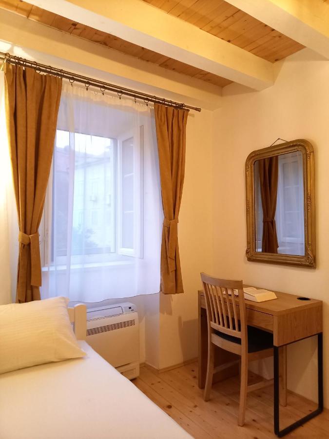 Romantic Stone House By The Sea **** Kotor Ngoại thất bức ảnh